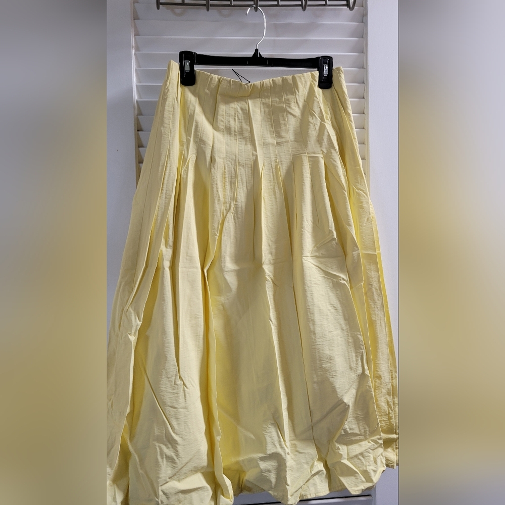 Zara Light Yellow Pleated Full Skirt